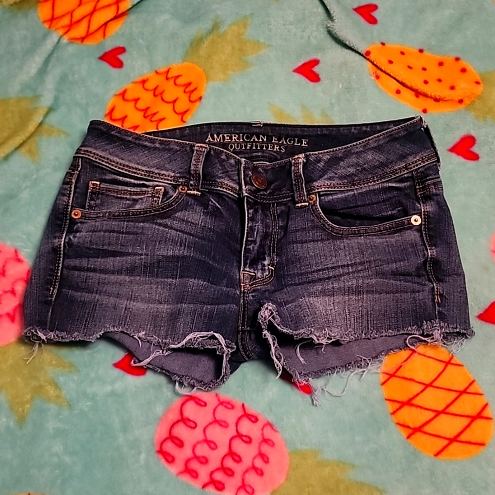 American Eagle denim shorts size 6